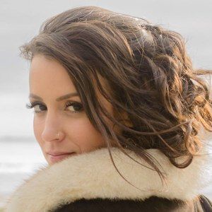 Meet your Posher, Cassandra